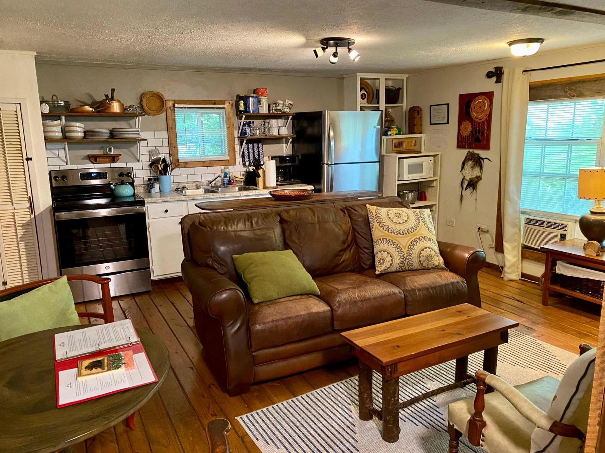 Convenient Cottage-Hot Tub, 4 Minutes To Dahlonega Buitenkant foto