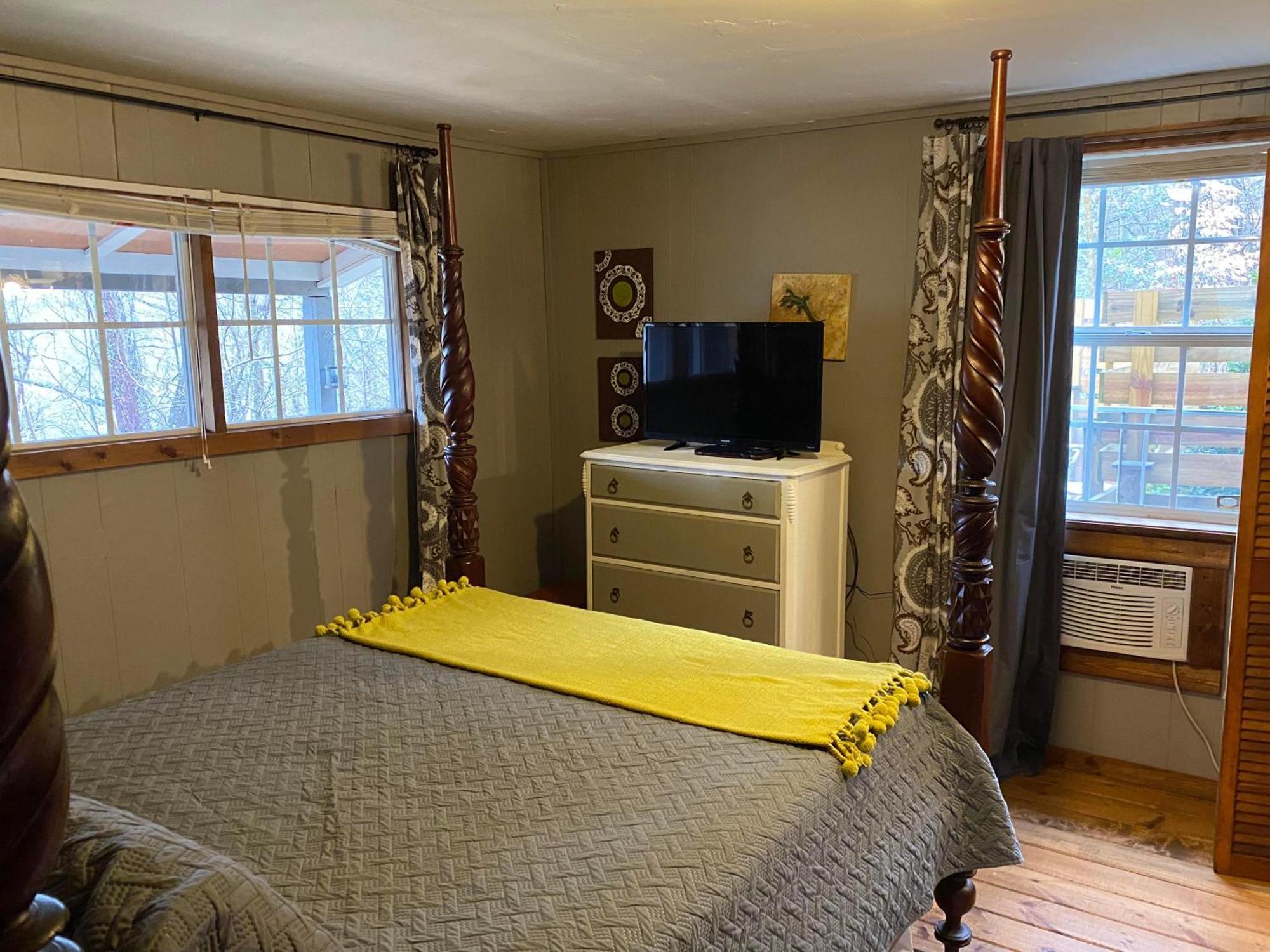 Convenient Cottage-Hot Tub, 4 Minutes To Dahlonega Buitenkant foto