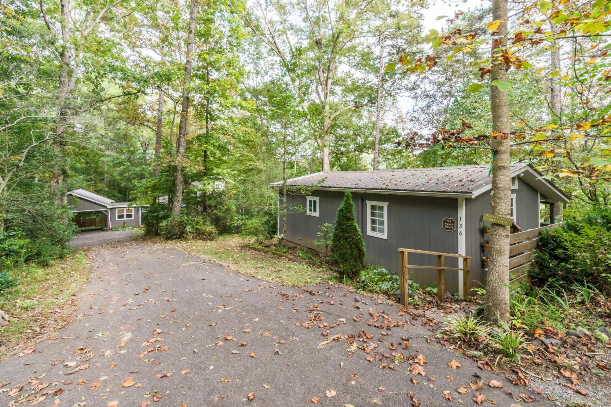 Convenient Cottage-Hot Tub, 4 Minutes To Dahlonega Buitenkant foto